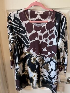 Jess & Jane Women's Multicolor Animal Print Long Sleeve Tee - Brown/Black/White
